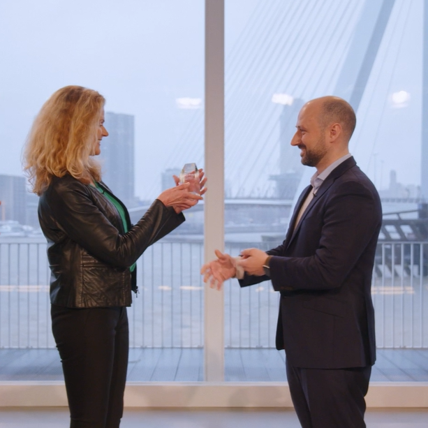 Milestone alert 🏆 We hit the mind-blowing milestone of 10 million KPN IoT SIMs. All over the world! Our partner Cisco even congratulated us with a very special award. 

Big thanks to the Cisco team and all our customers who made this happen. Up to the next 10 million ✨ #IoT