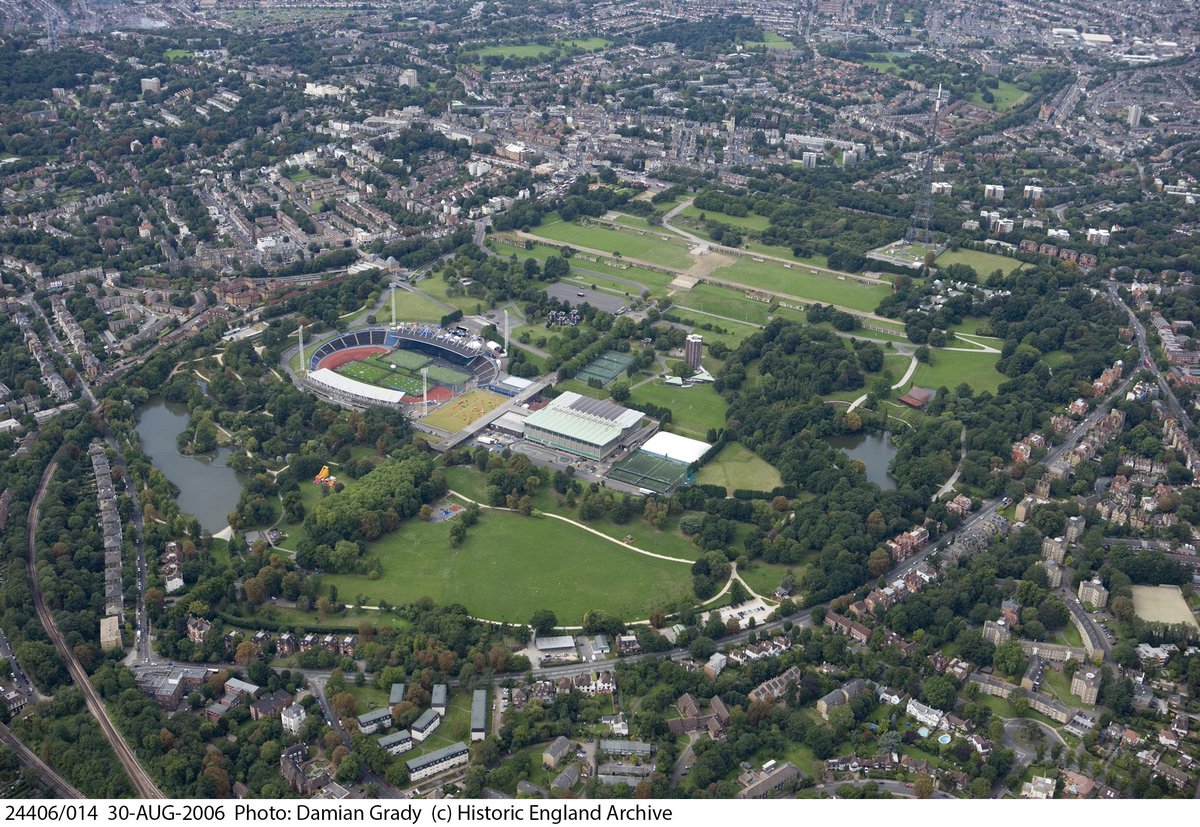 We need your help! 

We’re trying to track down early aerial photographs of London’s Crystal Palace, especially views of the Park. 

How early? Victorian and Edwardian. 

Let us explain… (1/12)