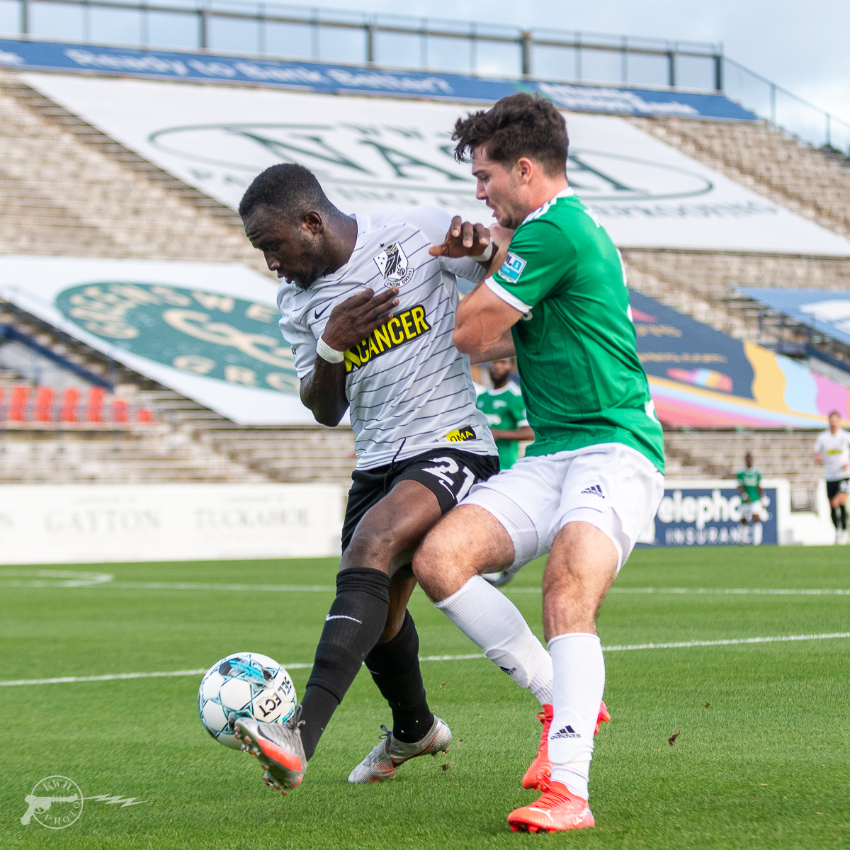 RCRedArmy's tweet photo. Goodbye Time - Stuart Ritchie Wish he was sticking around to watch his relentlessness both defensively and offensively. Best of luck Stu as you move on up. #lookbetterinred #rvaisred #sufr #sectionO #usl1 #supportyourlocal #soccer #rva #rcra
π· @RVAHub https://t.co/z7OPtpVFxy