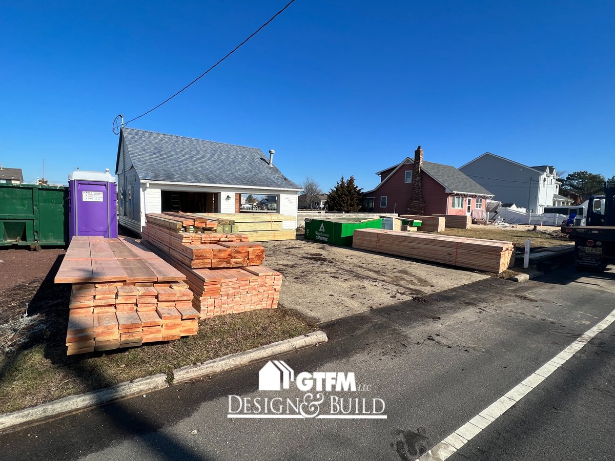BuildGtfm's tweet photo. Can you hear that rumbling down in Forked River? No, that's not thunder. That's the sound of knuckles cracking because it's time to get to work. Got a fresh delivery of lumber, and now it's time to work some magic.

Call us at (201) 343-7383

#forkedriver #forkedrivernj #lumber https://t.co/pG9pRtife5