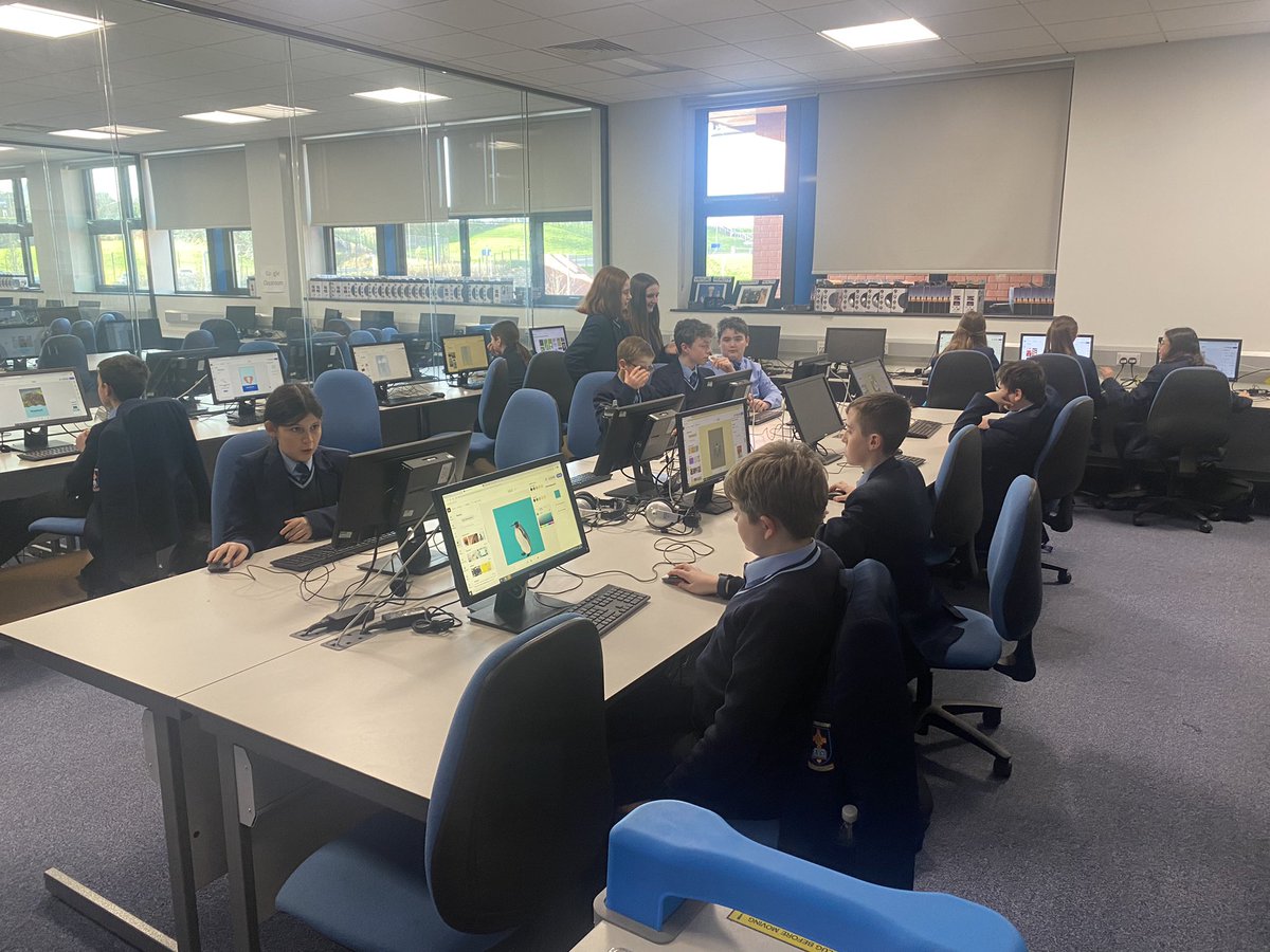 AcademyDanielle's tweet photo. Great excitement at getting a shoutout from @dom_traynor #AdobeExpress live workshop. Fab session! 🙌  #Creativity #DigitalLeaders #JanChallenge https://t.co/ShHtJ0KFri