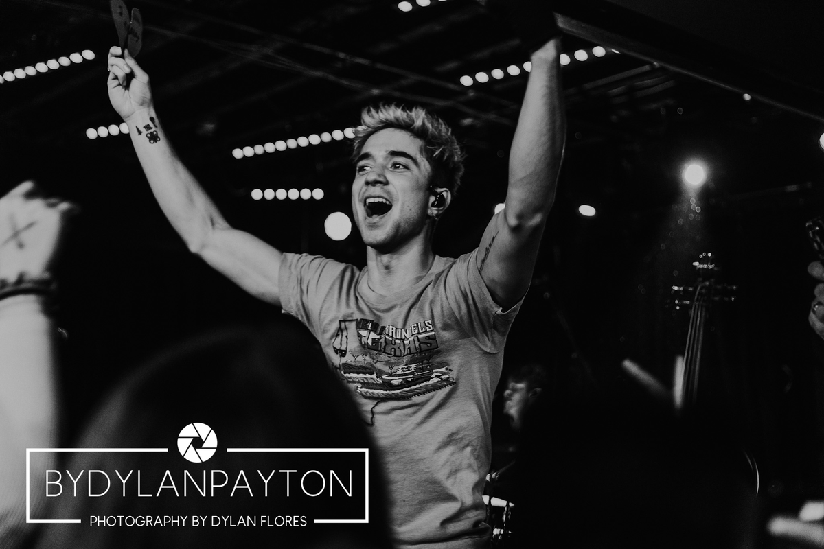 MusicMarauders's tweet photo. Photos of @SeaveyDaniel & @alexwaarren from @MarquisTheater in Denver, CO are live on https://t.co/dM28zcIbhZ courtesy of Dylan Flores Photography!
#DanielSeavy #AlexWarren #MarquisTheater #Denver #Colorado #LiveMusic #ConcertPhotography #Photography #MusicMarauders https://t.co/5k9pnPWyAP