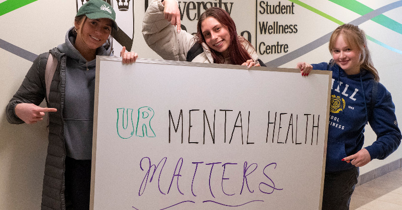 UofRegina's tweet photo. Mental health and wellness matters!

On #BellLetsTalk Day, we remind our students that the #UofRegina offers a variety of programs to support the #mentalhealth and well-being of our campus community, every day. 👇

#LetsTalk | #MentalHealthMatters
