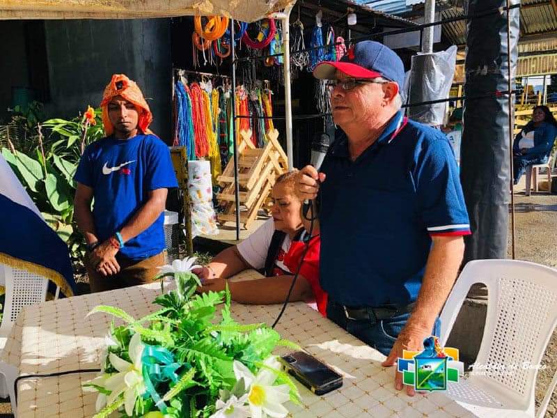 La comuna de Boaco a través de nuestro Vicealcalde Cro. Emigdio Sequeira, realizó la entrega de proyecto de reparación de caminos, a las familias de El Portón, que comprende del sector rural Villa Revolución hasta el Empalme de Masigüe. 👷‍♂️

#2023JuntosVamosAdelante