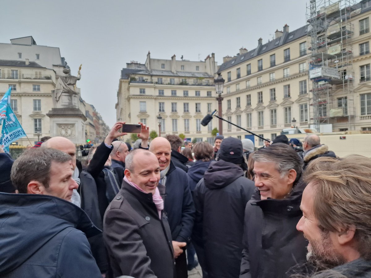 Olivier Faure tweet media