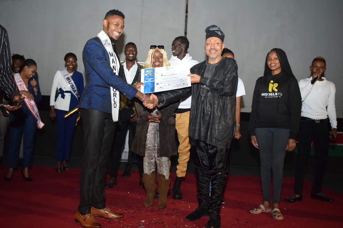 InfoKfcb's tweet photo. @NellyMuluka, KFCB's Corporate Communications Manager, represented the Board at the event, at which Mr. Bruce Matheka was crowned to represent Kenya in the 5th Edition of the beauty pageant to be held in Philippines, in April 2023. #ManofTheWorldKenya
3/5 https://t.co/TGD6neLVc6