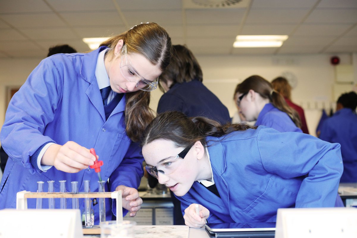 SherborneGirls's tweet image. We popped in to see Ealish and her wonderful exchange partner, Ava in their Chemistry lesson today. It was wonderful to hear about Ava’s experience in the UK, a bit about life at home in Australia and their exeat together! #exchangeprogramme #exchangestudent