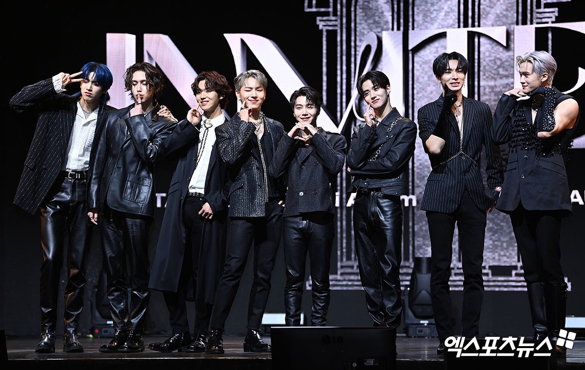 ptgluver's tweet photo. don’t know how i managed to get through and survive a year since ptg’s last comeback (for now) with feelin’ like🥲 the happiness we all felt on that day after a 10-month wait… i badly miss that feeling of excitement and being busy on their comeback days🥺😭 https://t.co/VtYxxbbMQy