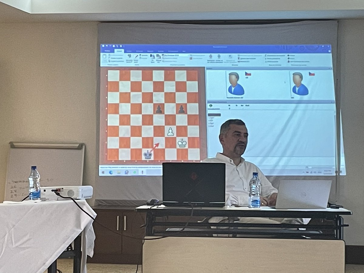 MalaboClub's tweet photo. Ayer y hoy asistimos a un seminario de Ajedrez TRG ofrecido por el mismísimo Víctor Bologan (https://t.co/q2i5SIxgWL). Este curso permitirá redefinir conceptos y objetivos del plan estratégico del Malabo Chess Club, además de otorgar certificación oficial a nuestros instructores. https://t.co/fOx7rTuvxz