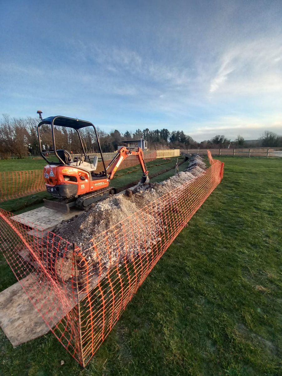 For all enquires regarding Stop Digging Cambridge, please consult the following information.

Number: +44 1223 607801
Email: steve.king@stopdigging.co.uk
Website: cambridgegroundscrews.co.uk