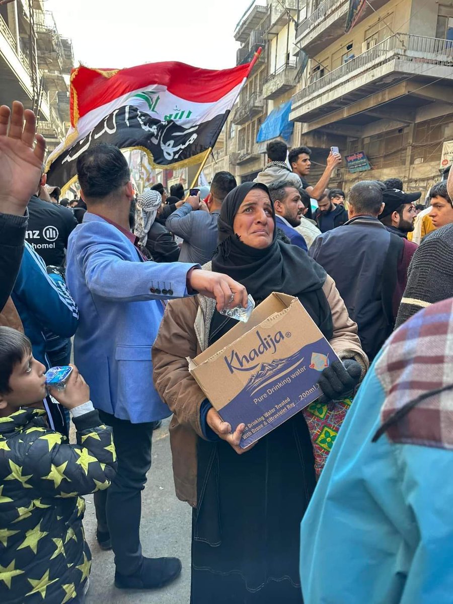 NAJiassall's tweet photo. الام العراقية العظيمة ❤️

#نزل_الدولار https://t.co/0UkmeyJQmV