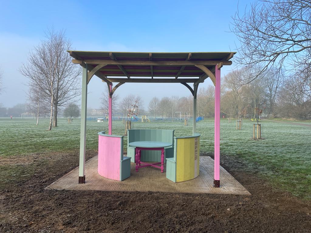 Last year @OxfordshireCC got some money from @NaturalEngland to consult with teenage girls - and to act on it. And last weekend, the social seating and shelter that they co-designed was opened in Cowley Marsh Park - and isn't it great?