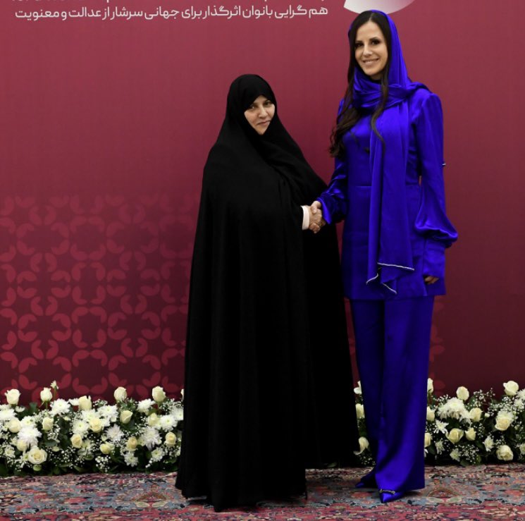 FnUIEL3XkAAx3oC?format=jpg&name=900x900