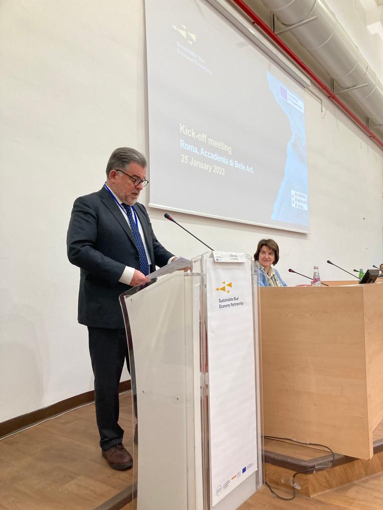 eli_balzi's tweet photo. Today we are launching @BlueEconomyEU Partnership for a blue economy. Together with 25 Countries we are planning 450M over 7 years #MissionOcean @bellser48 https://t.co/8o8p43ajhr