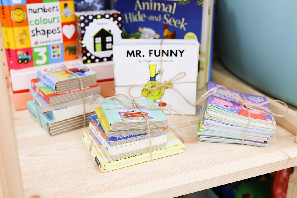 LittleVillageHQ's tweet image. In 2022 we gifted 16,640 books! Reading helps develop language skills and vocabulary, and storytime with family builds relationships, offers comfort, and helps with sleep, among many other benefits! 

#earlyyearsdevelopment 

littlevillagehq.org