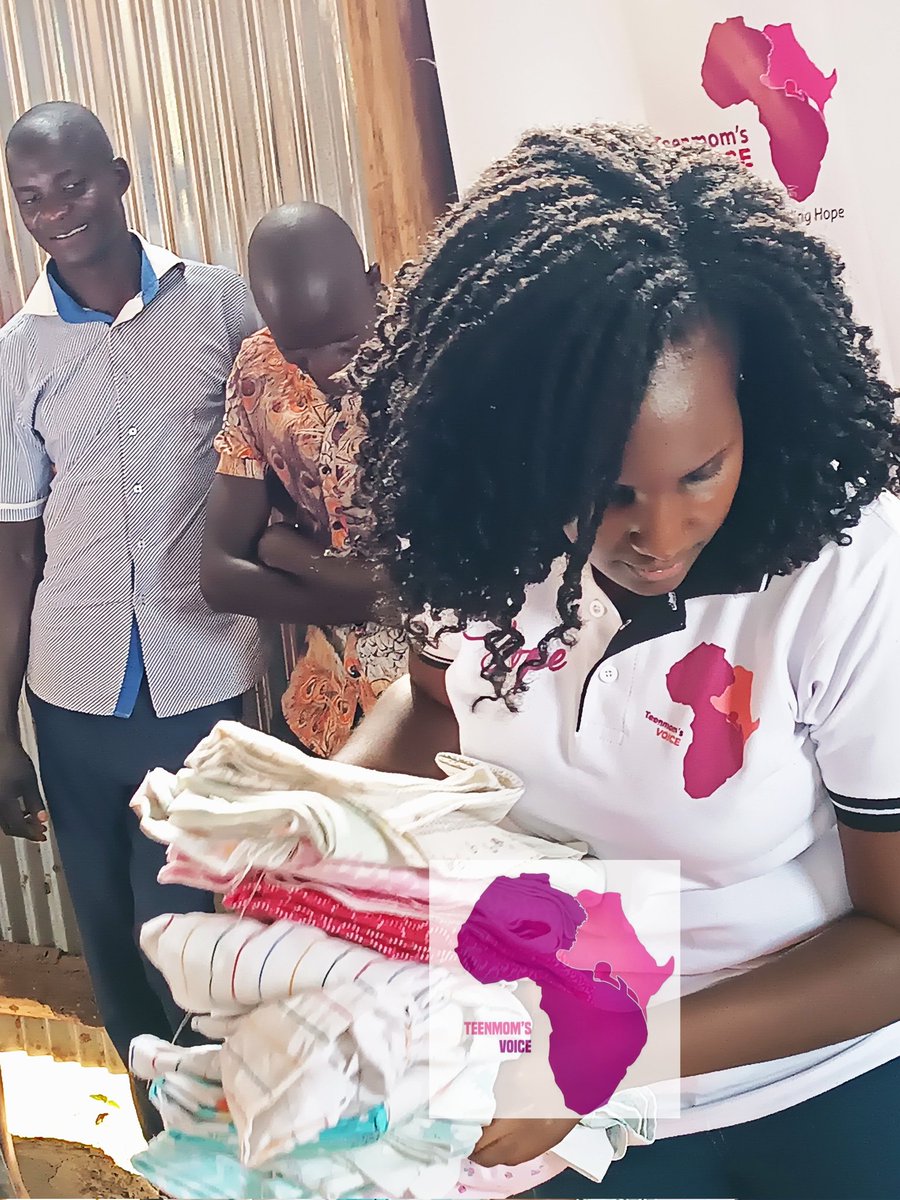 teenmomsvoice's tweet photo. 4/4 They are hopeful and willing to return to school and grateful for the items which they received.
#TeenMomsVoice #InstillingHope #RescuingTeenMoms #teenpregnancy #Uganda #Charity https://t.co/8hyUvTnsVc
