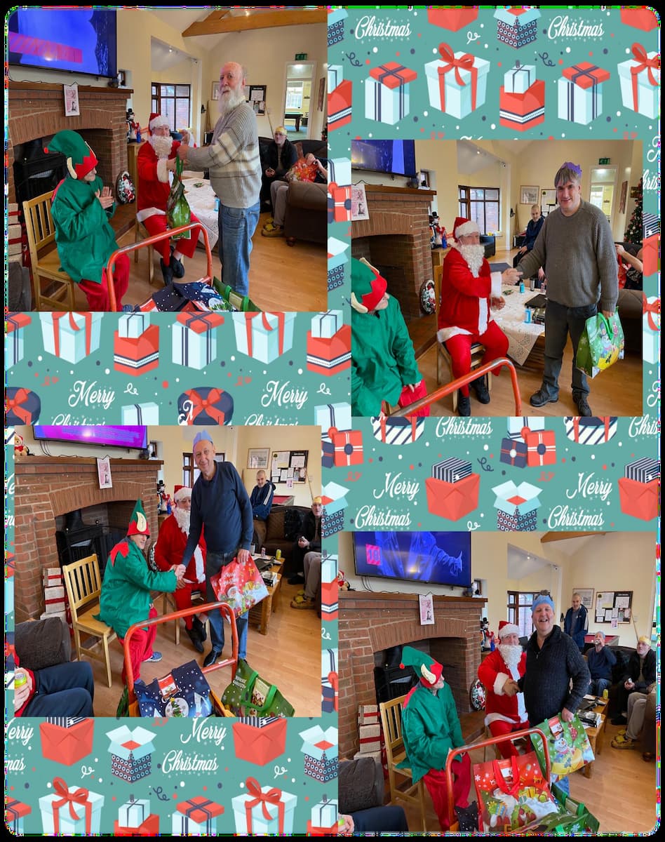 BarrowmoreUK's tweet photo. Santa &amp; his Elf visited Barrowmore to give all residents Christmas presents🎅 https://t.co/rD5TYiT6NO