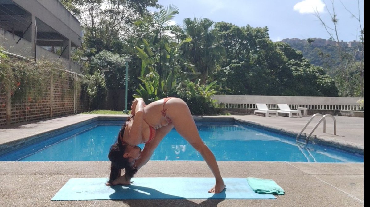 anacastellucci's tweet photo. Buenos días!! Ventanas abiertas, café y yoga.
#YogAnita
#culturadelbuenvivir
#piscina https://t.co/okMEFGSRj1