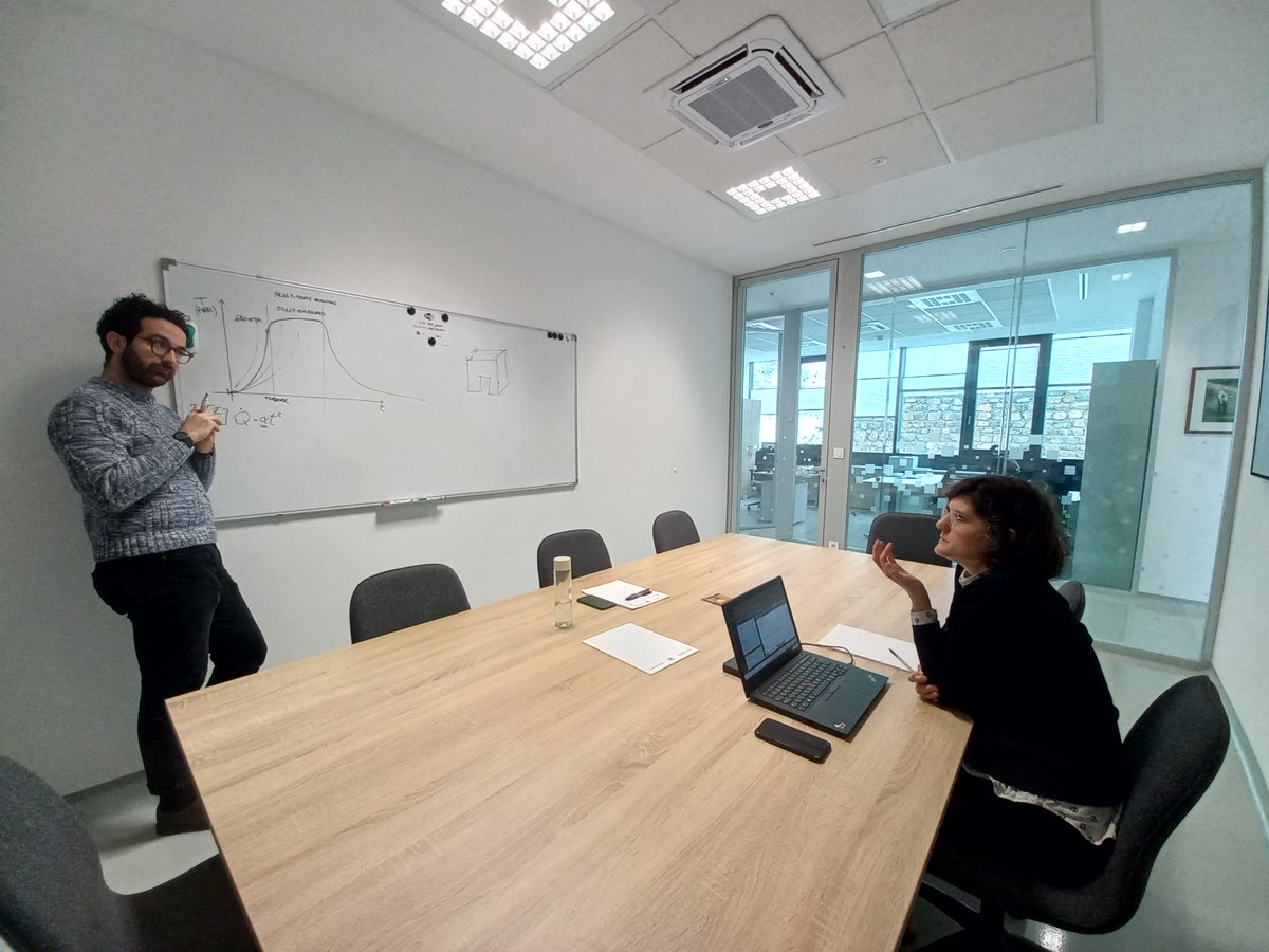 FRISSBEproject's tweet image. ✨✨✨Fun highlights from last week: A team of researchers🧑‍🔬👩‍🔬reviewed fire dynamics theory, women conducted a fire test🔥, men prepared lunch🍝 and the PR team presented #FRISSBE and #firelab at the career fair Informativa in Ljubljana 🇸🇮.