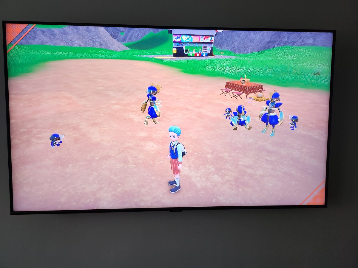 Pokedean's tweet photo. Not a bad morning shiny hunting these 😆. May have a few kingambit's for trade #PokemonScarlet #PokemonViolet https://t.co/z7a6zq6trQ