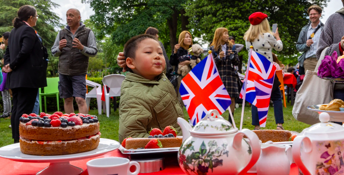 britishfuture's tweet photo. Making events matter - @sundersays on the new report from @Spiritof2012’s #PowerOfEvents inquiry, examining how to ensure that major events have the greatest possible impact on social connection, prosperity and wellbeing.
https://t.co/P7WAk8ErNw https://t.co/sxsBgE4oA0