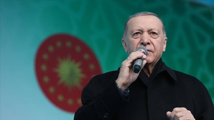 TheTurkicTimes's tweet photo. CB Erdoğan, 2023 seçimlerinin 14 Mayıs'ta yapılacağını açıkladı. https://t.co/bJgFdX2ylM
