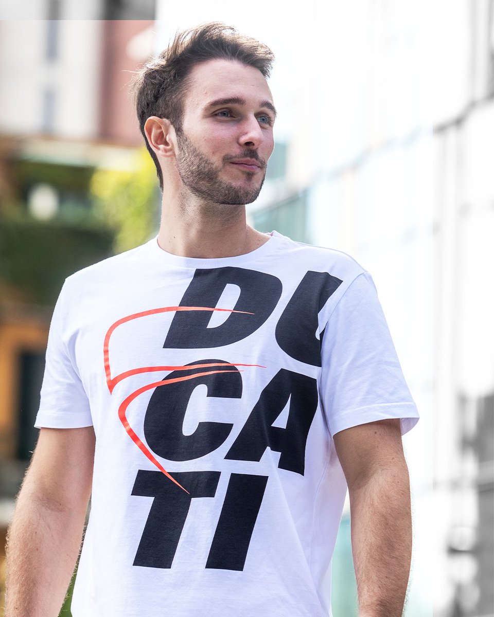 Ducati_India's tweet photo. Match your passion for two wheels - ask for the latest apparel at your nearest Ducati store.
Discover the all-new Ducati apparel collection: https://t.co/Q9gBTEWgN7
#DucatiApparel #MotoWear #DucatiWear #DucatiMerch #DucatiAccessories https://t.co/ocl3HPIqhk