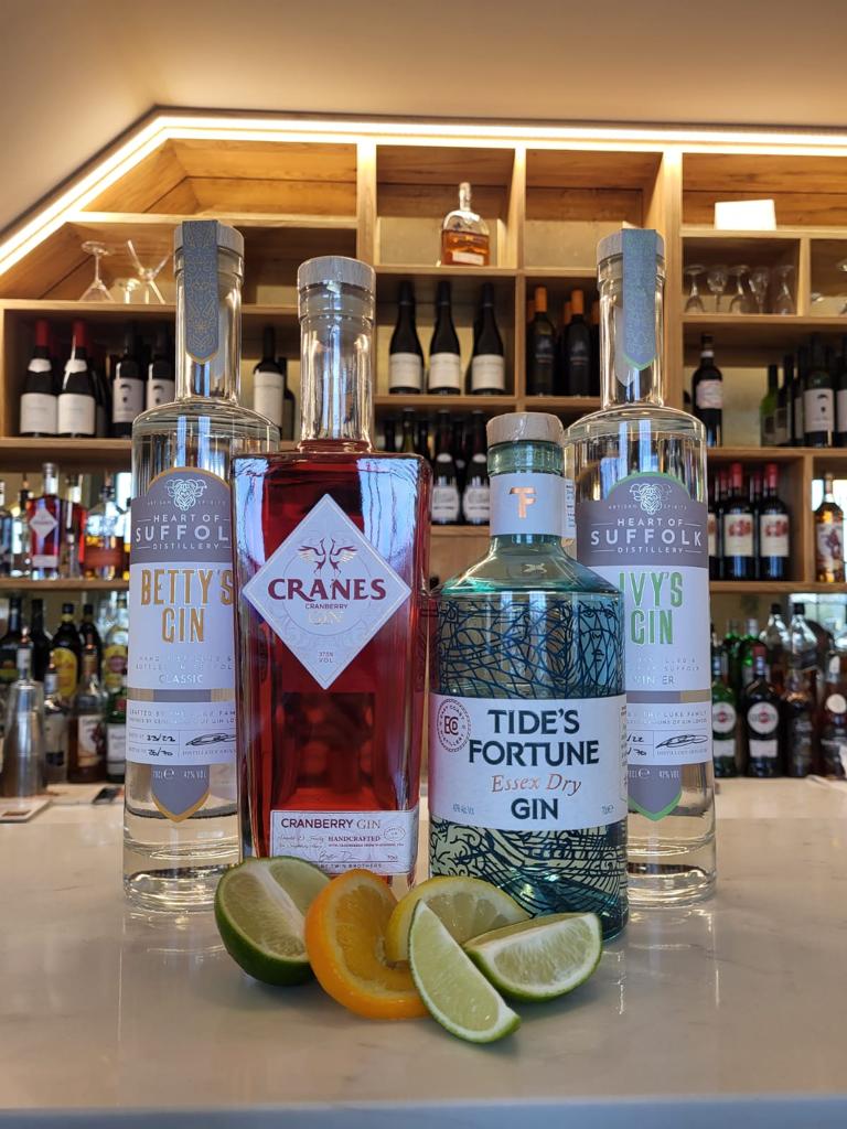 #Ginlovers, look no further than #TheFlag for a great choice of #localgins, hand-picked by our team, including Tide’s Fortune from #EastCoastDistillery, <a href="/CranesDrinks/">Cranes Cider</a> Cranberry #Gin, and a range from <a href="/HoSDistillery/">Heart of Suffolk Distillery Ltd</a>.

#LocalGin #EssexGin #SuffolkGin #Essex #Wivenhoe #GinTonic