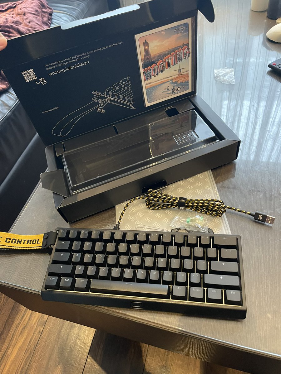 OMG THE BEST 2023 KEYBOARD 60HE JUST CAME IN THANK YOU❤️❤️ <a href="/WootingKB/">Wooting</a>