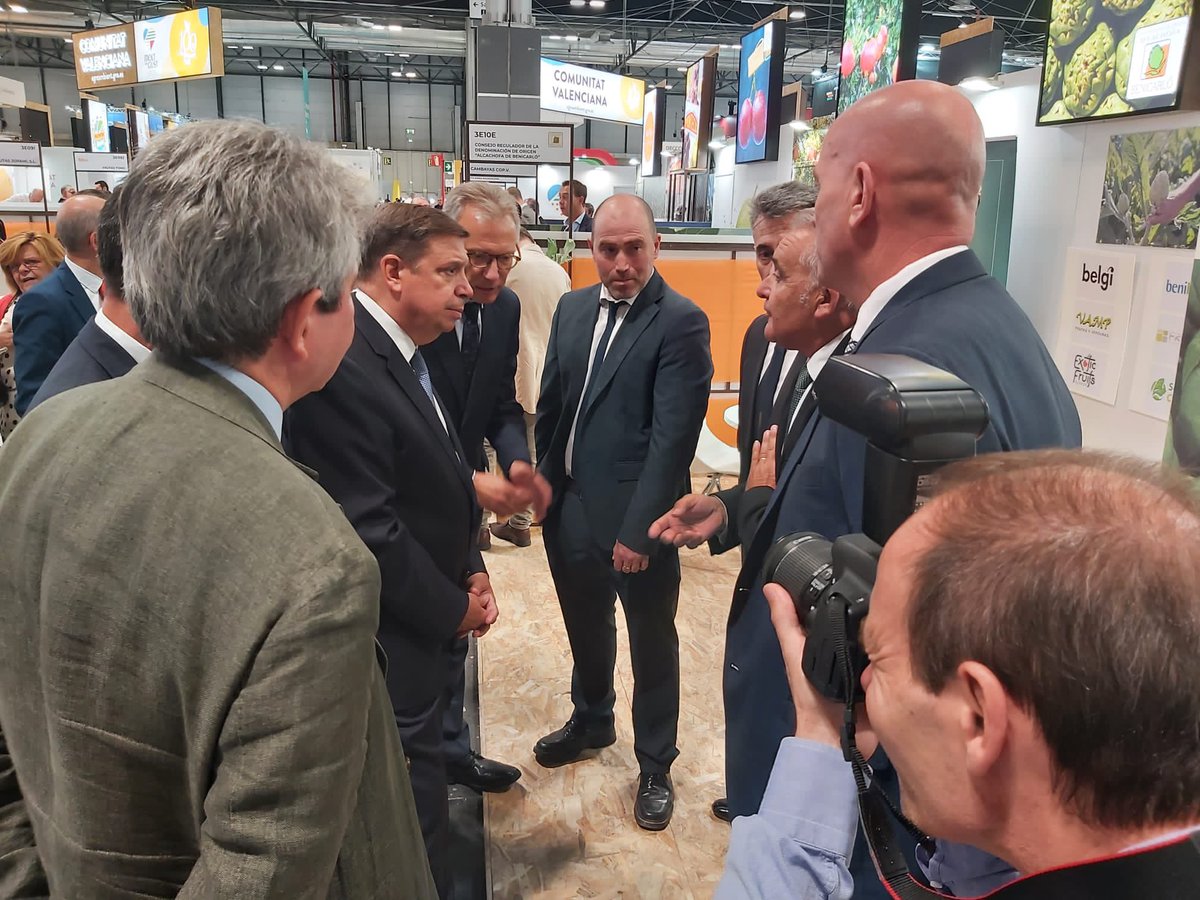 👬 El equipo de <a href="/Benihort/">benihort</a> ya está trabajando para organizar la  visita que el Ministro de Agricultura, Luis Planas Puchades, hará a las instalaciones de la cooperativa el próximo viernes 27 de neero.

#Benicarló #BLó #ComunitatValenciana #cooperativa #cooperativabenihort