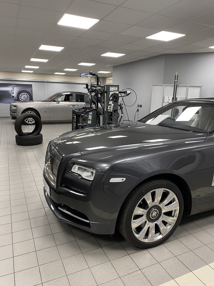 It’s Wednesday and that can only mean one thing…time for a wander! 

#wednesday #workshop #wander #wednesdayworkshopwander #pawood #pandawood #bentley #rollsroyce