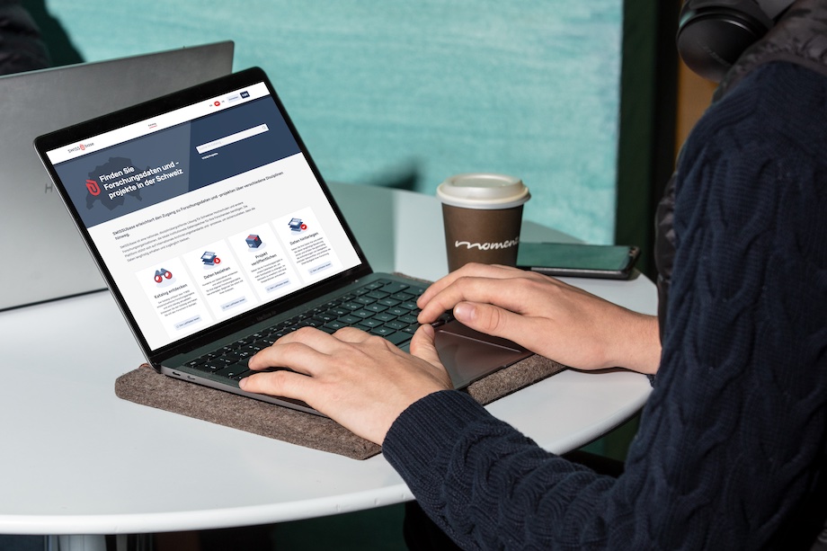 Join the free online SWISSUbase-LaRS (Linguistics) webinar: 14 February from 15:00-16:00 CET to learn more about depositing and sharing linguistics research data in Switzerland.
➡️Register here: newsletter.forscenter.ch/newsletter/ind…