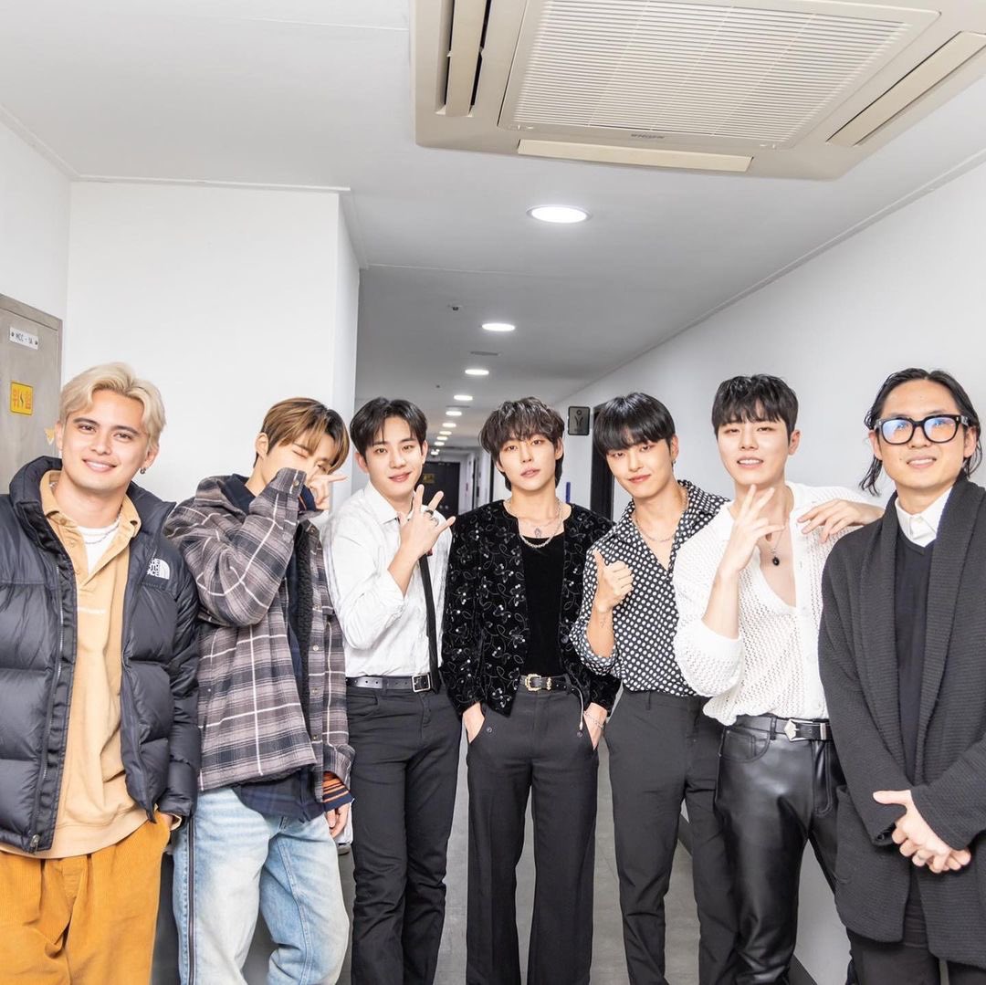 REIDersOfficial's tweet photo. JAMES IG Update (1.25.23)

1st - My Korean glam team 🫰🏻 @ hair._.hyejin @ jxx_tori 

2nd - @TheRose_0803 , @ kevnishfm and @shxx131bi131 can’t wait to work together!

3rd &amp; 4th - backstage access 

#JamesReid | James Reid | @tellemjaye 
#HANBIN #TheRose #TransparentArts https://t.co/7SO9oI6jMT