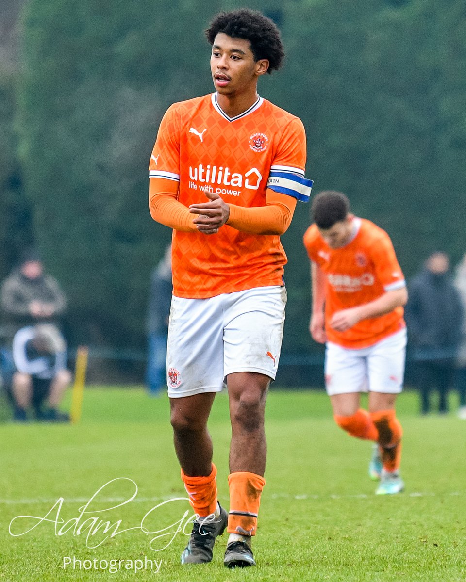 A true captain's performance from @BlackpoolFC and @BFCYouthAcademy graduate @Tl3mar23 topped off with a goal from the Central League fixture v @pnefc #UTMP 🍊