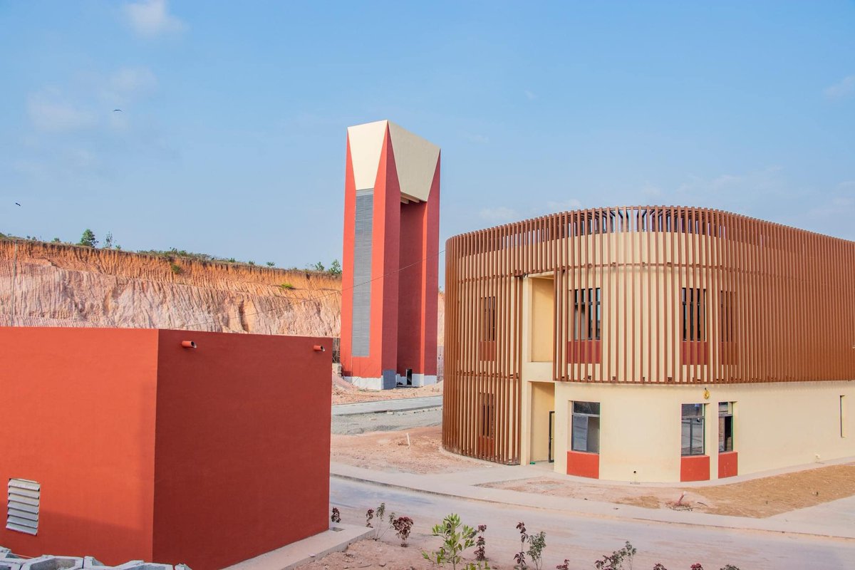 PondoPix tweet media