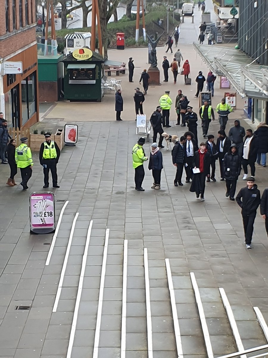 CoventryCityWMP's tweet photo. #Projectorservator were out today in and around Coventry City Centre helping to keep you all safe.
Today we were joined by British Transport Police, Drones, plain clothes officers, Coventry BID, and Police dog Max. @BTPDogs
#NeighbourhoodPolicingWeek https://t.co/AJtRSHCOL2