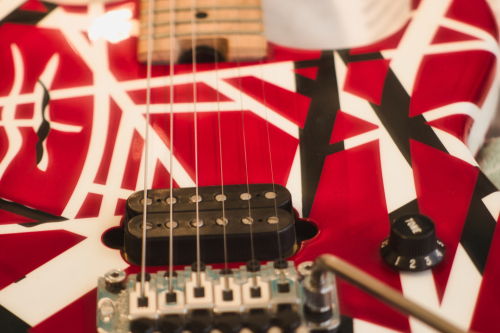 This week we are celebrating Eddie Van Halen's Birthday! Let us know what your favorite song from the album is and you could win $20 to Stick It In Your Ear! The top two songs with the most votes will get played on Friday! ow.ly/geEf50Mwgts