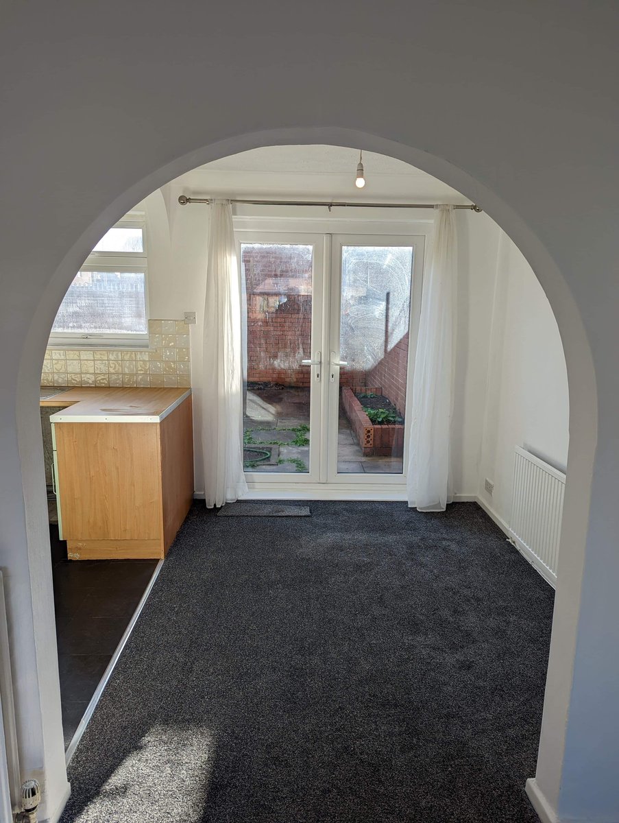 3 bedroom semi-detached house fo
https://thehouseshop.com/property-for-s…
#HouseForSale #semi-detachedHouse #Blackpool