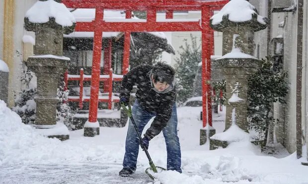 Japan and North Korea, warning, deadly cold snap sweeps