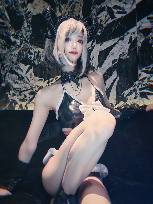 コスプレイヤーしろさきのTwitter画像35