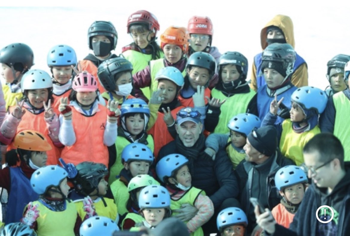 PaulDupuis_E5's tweet image. An incredible trip to the top of the world in the Himalayas. Making an impact — one pair of ice skates at a time 🙏🏼

#humanforward 
#dowelldogood 
@Randstad