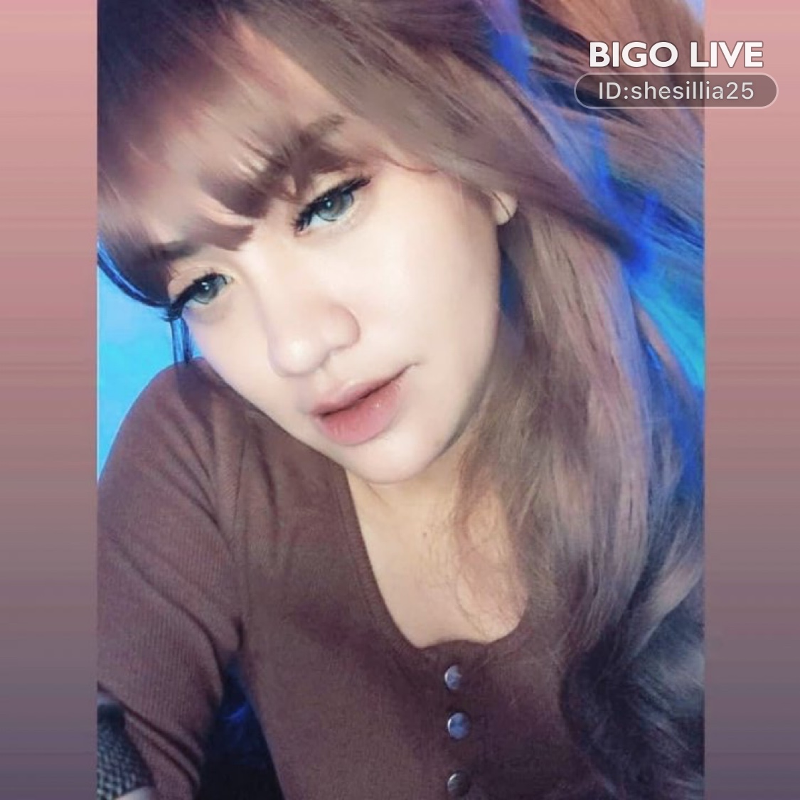 Come and see 4🎶S H E S I L🦀 streaming live on #BIGOLIVE and make new friends! 
slink.bigovideo.tv/87Ruzd