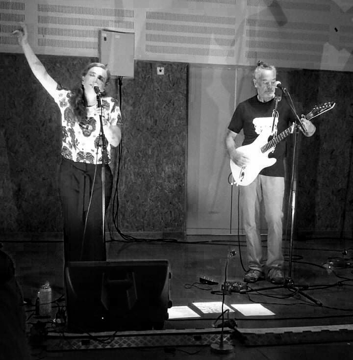 Jeu 26 &amp; ven 27 · 19h · 8 €
> Manitoba
Clarice Boyriven &amp; Romain Nicolas

FESTIVAL DÉTOURS DE CHANT ⬇️

Mer 25 &amp; jeu 26 · 21h · 9 > 13 €
> Maïa Barouh

Ven 27 &amp; sam 28 · 21h · 9 > 13 €
> Plus rien d'humain
Christelle Boizanté &amp; Fabrice Guérin