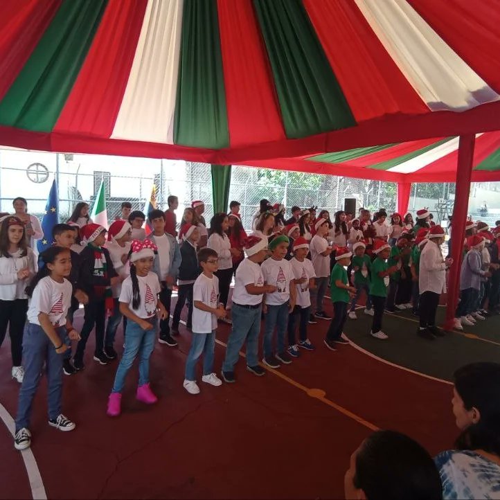 La Scuola Italiana di Caracas celebró la Festa di Natale junto con los estudiantes y sus representantes en un compartir lleno de amor, alegría y paz, con actividades propias de la cultura italiana y local.