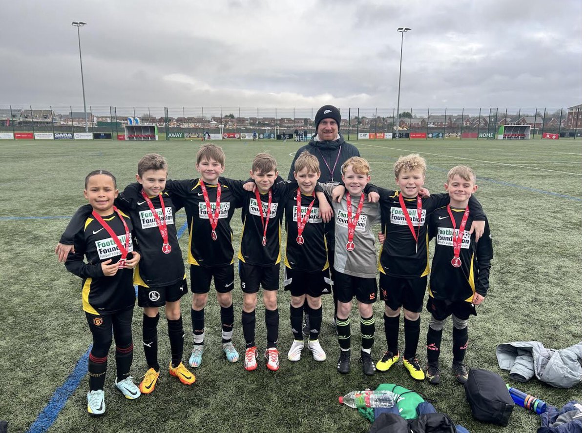 poultonlancelyn's tweet photo. 2 fantastic days of sport. Well done to our year 5/6 dodgeball team for winning the active 4 all tournament yesterday and also our year 5/6 boys for winning a tournament at Liverpool this morning. All represented the school impeccably. 
Mr Johnson @OakTreesMAT 🌟 https://t.co/gDtm5GQJpr