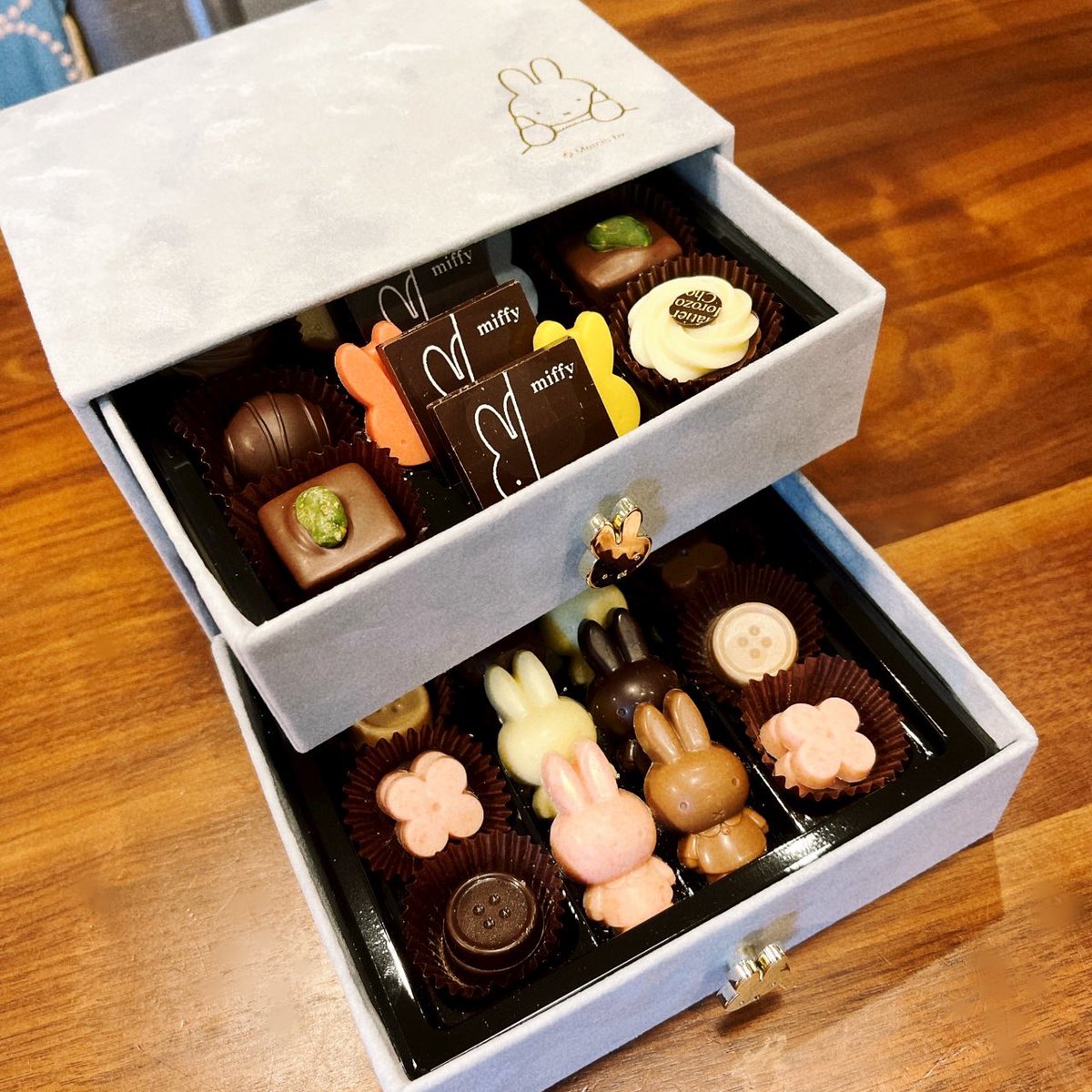 ミッフィー大好きこどもへの今年のバレンタインチョコはモロゾフコラボのフェイバリットボックスにしました(マナーの悪い転売ヤーs⚪︎preme着がち)