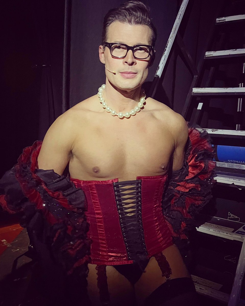 Richardmeek's tweet photo. Brad Majors Floor Show . Backstage 💋@rockyhorroruk #rockyhorrorshow #therockyhorrorshow https://t.co/VYqSVMYY6f