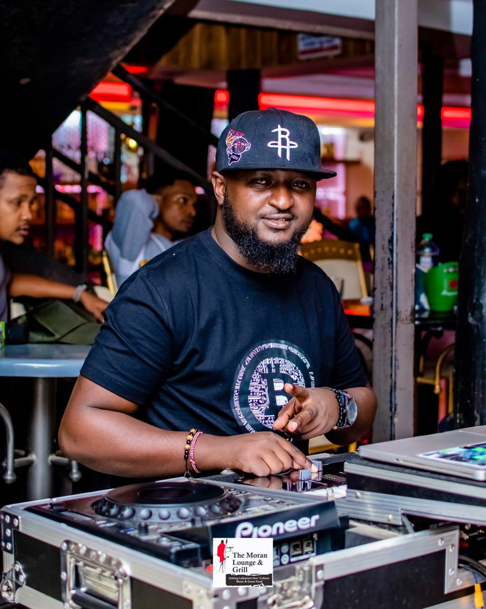 Dj_Skylet's tweet photo. Just a reminder hiyo fees ingine unalipa mwezi wa tano, ponda Mali Mtu Wangu https://t.co/3G4IBbeRoI
