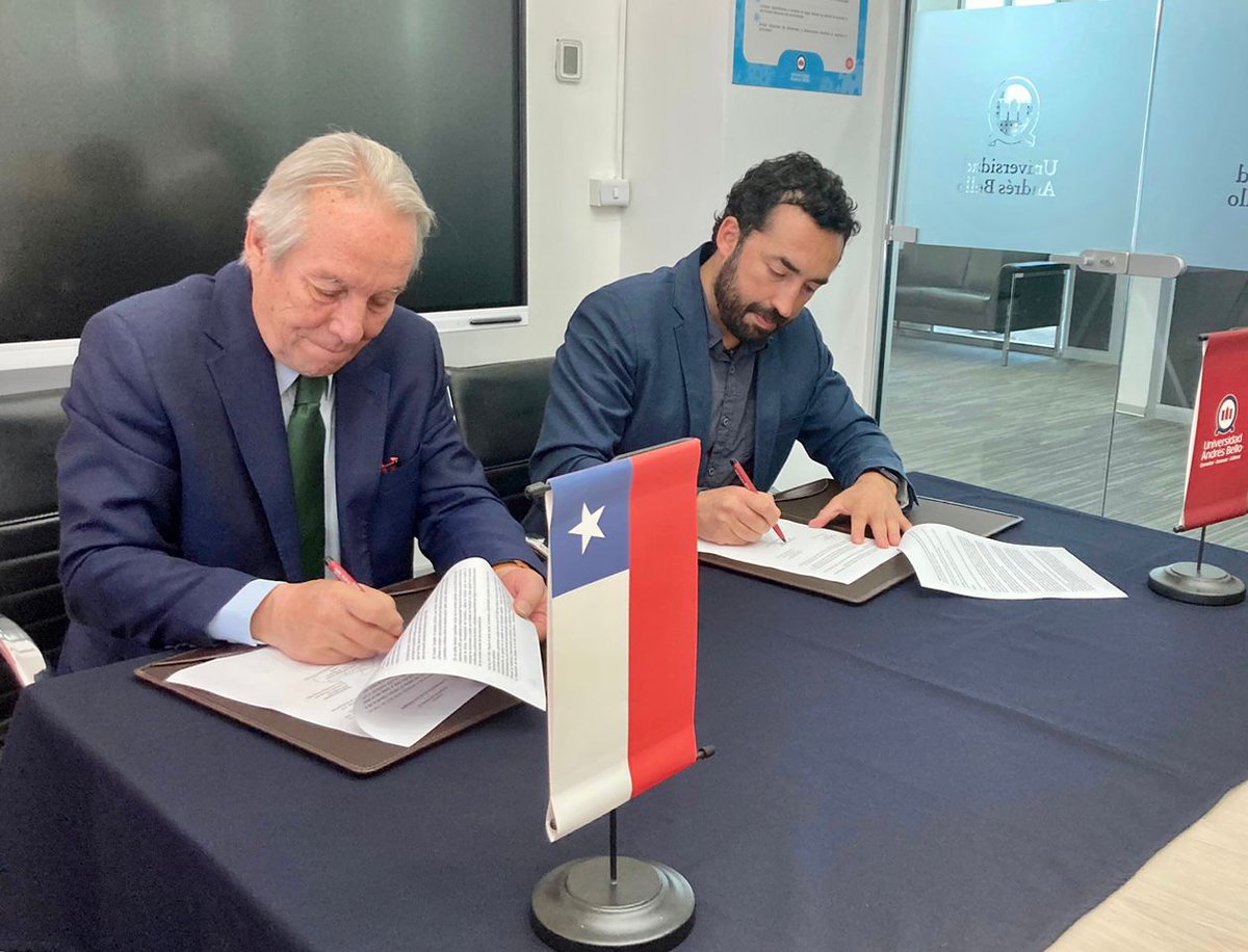 uandresbello's tweet photo. [AHORA EN UNAB]  @CimarqUnab  sede Viña del Mar, y la Municipalidad de Juan Fernández firmaron un convenio de colaboración para desarrollar proyectos de I+D+i+T en el Archipiélago de Juan Fernández en el ámbito de las Ciencias de la Vida.
#launabsomostodosytodas #unabviña https://t.co/3WGj43gLRX