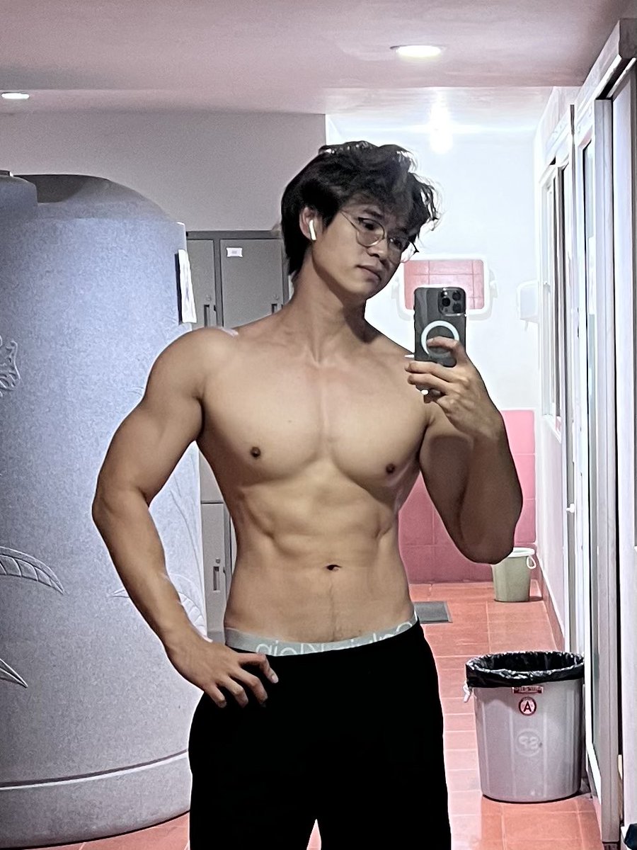 ChatrinTh's tweet image. Hello 2023